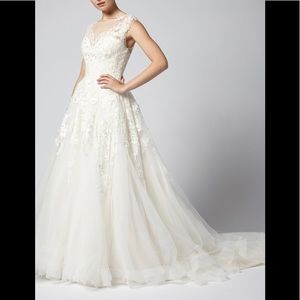 LIKE NEW! Henry Roth Wedding Dress